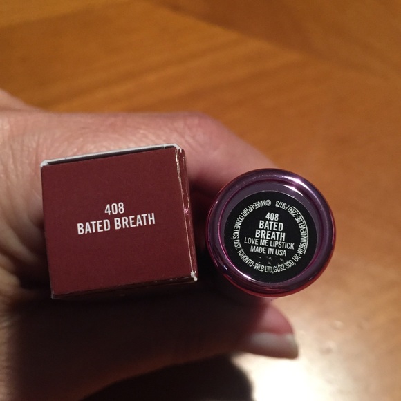 MAC Love Me Lipstick Bated Breath - Picture 10 of 16